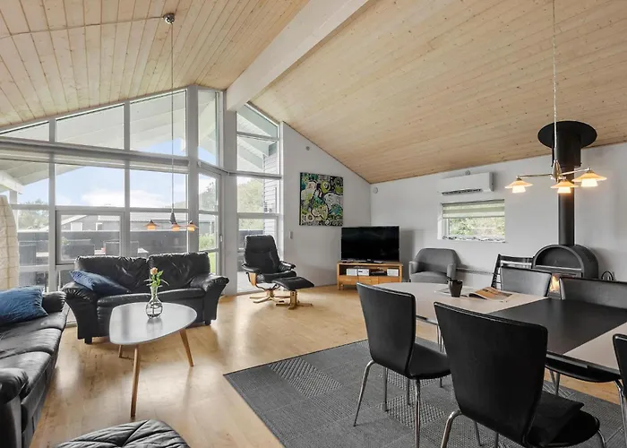 Awesome In With Sauna Feriehus Hemmet